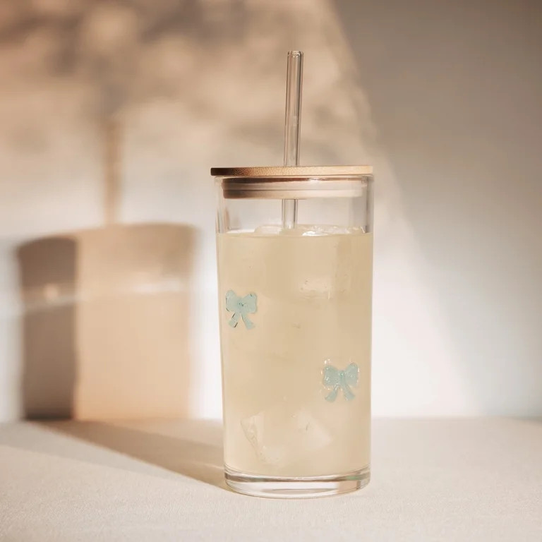 Thyme & Table 17 fl oz Blue Bow Charm Sipper with Glass Straw and Wood Lid | Walmart (US)