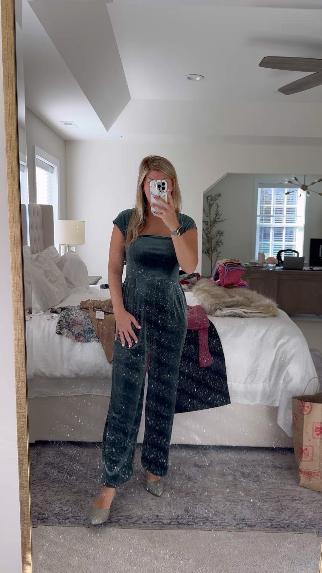 A Christmas romper outfit that is actually comfortable & cute!!

Old Navy Cyber Monday, green velvet romper, old navy Christmas, Christmas Eve outfit, holiday outfit, holiday party romper, green velour romper, holiday cozy outfit 

#LTKSaleAlert #LTKFindsUnder50 #LTKCyberWeek