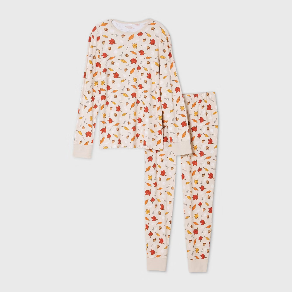 en's Leaf Print atching Faily Pajaa Set - Oateal | Target