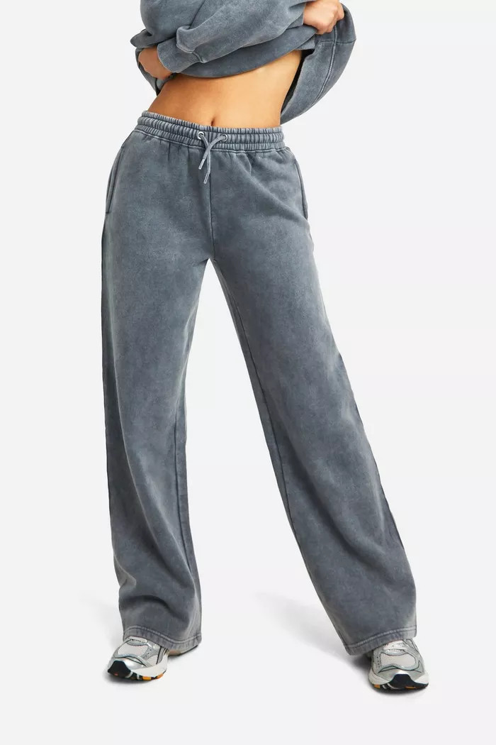 Washed Straight Leg Sweatpant | boohoo (US & Canada)