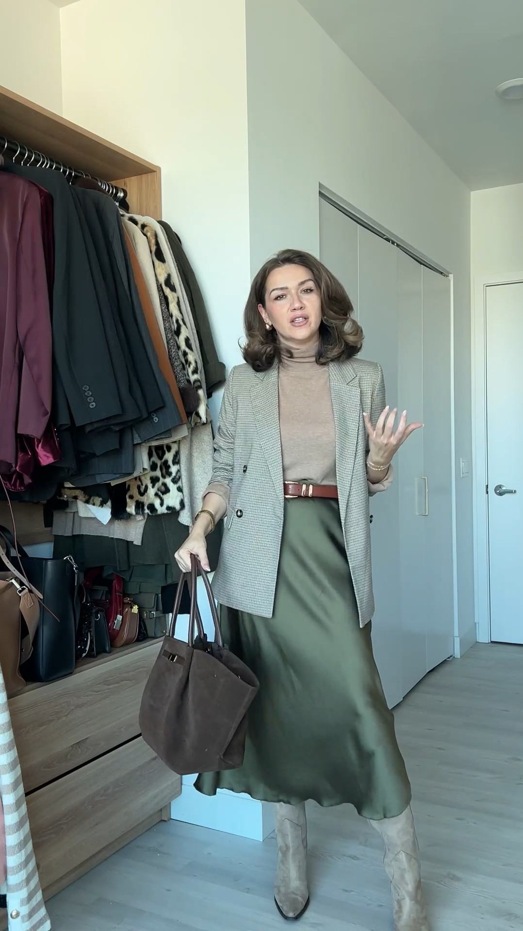 Wearing versus styling 🤍🤌🏻

#ltkworkwear #workwardrobe #workoutfit #officeoutfit #officefashion #officestyle #corporatefashion #corporategirlies#officeparty #workparty #midiskirt #silkyskirt #workoutfit #elegant 

#LTKWorkwear #LTKStyleTip #LTKWatchNow