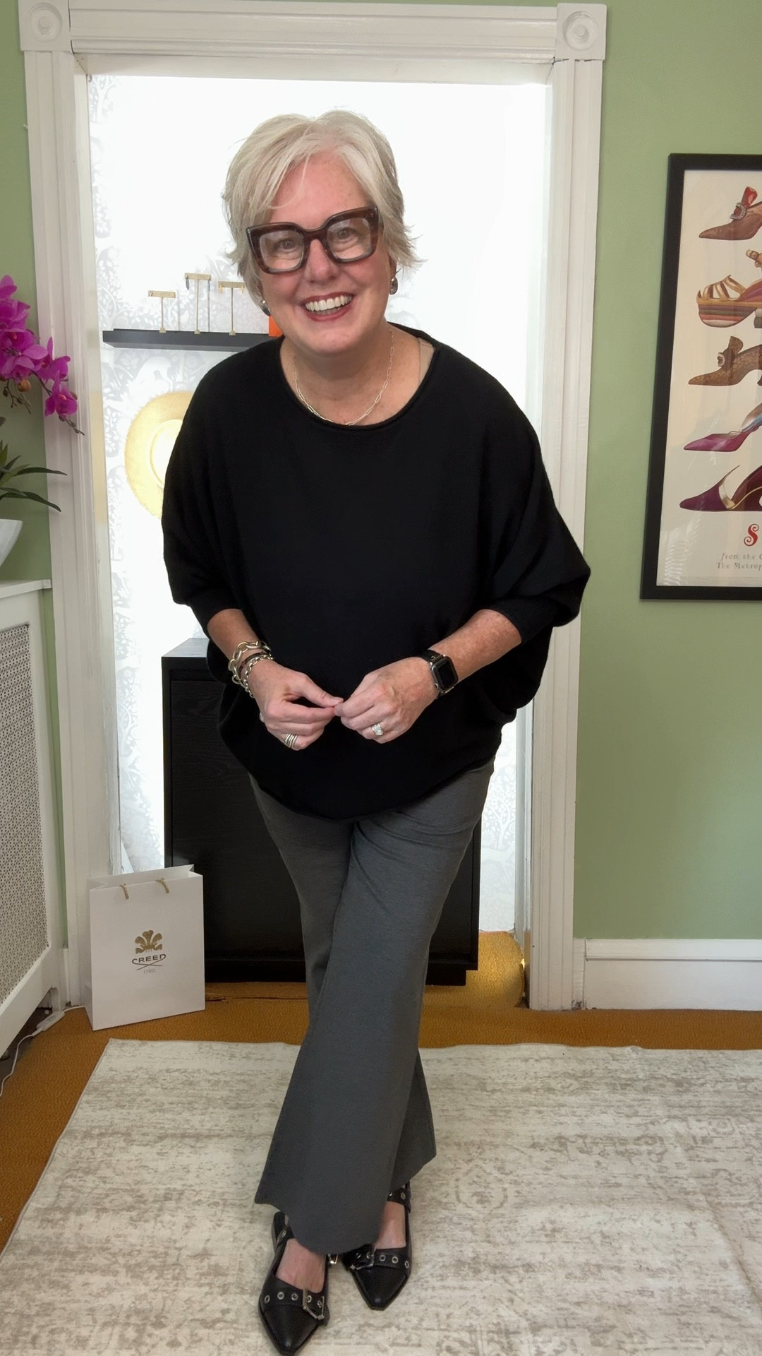 Day 2/22 of my 9-piece fall capsule wardrobe. I’m wearing a super soft cashmere batwing sweater, Ponte knit four-way stretch pants, and pointed toe sling backs. It’s the perfect outfit to go from day to night!


#LTKOver40 #LTKFindsUnder50 #LTKMidsize