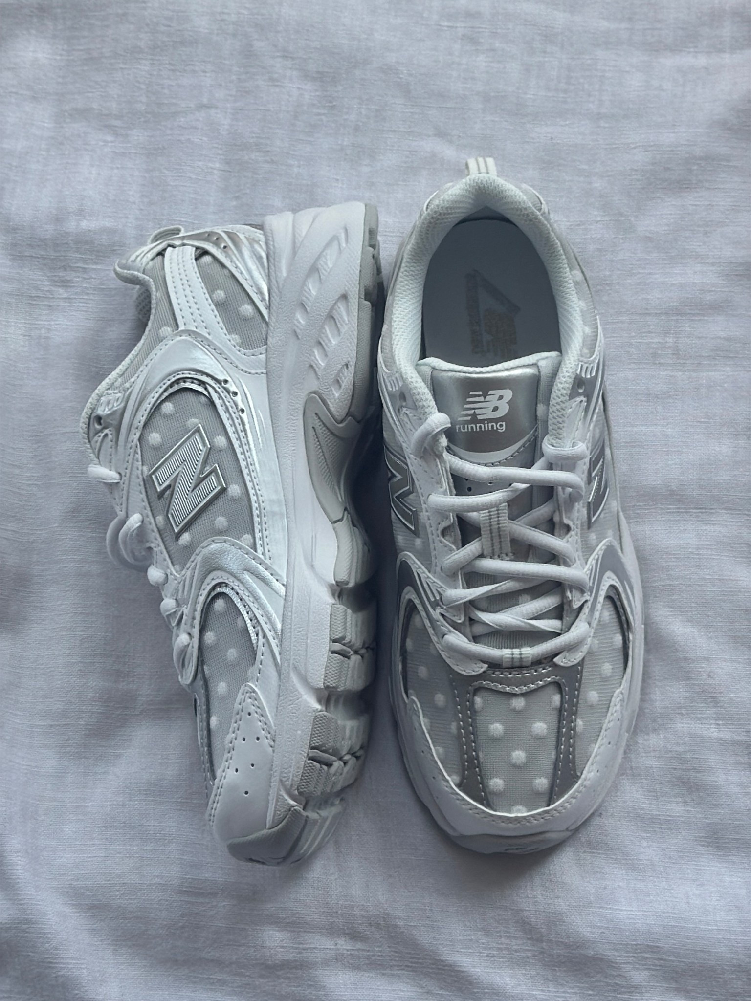 Fall sneakers, cute simple white silver sneakers shoes, new balance 530 shoes for women, polka dot trend shoes

#LTKShoeCrush #LTKActive #LTKU