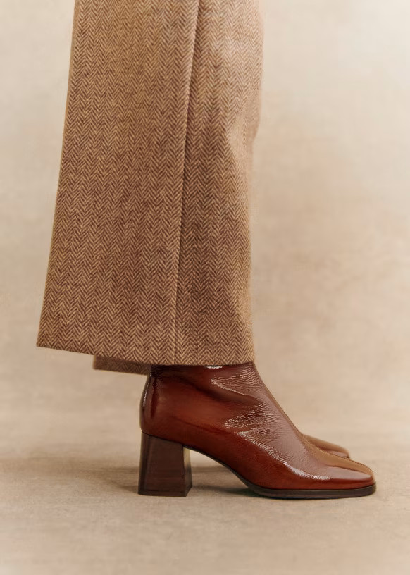 Axelle Ankle Boots - Polished camel - Patent cowide leather - Sézane | Sezane Paris - US