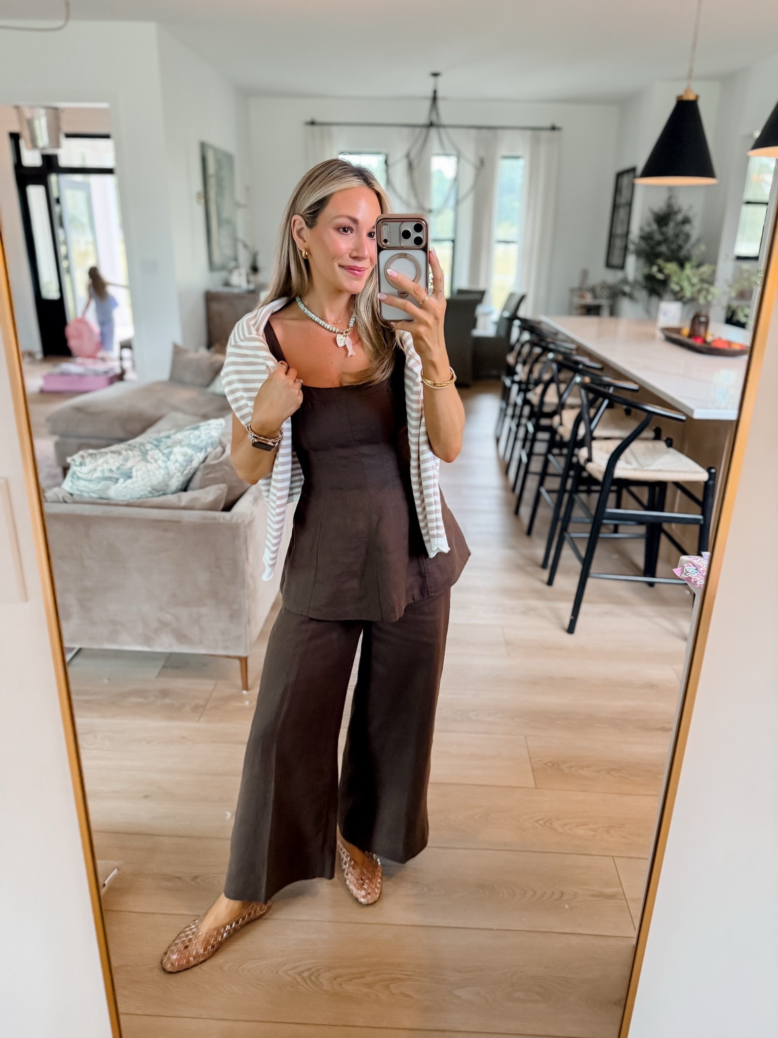 NYC travel day outfit! this set is 100% linen, so comfortable, while still looking elevated and put together!

#LTKootd #LTKPetite #LTKTravel