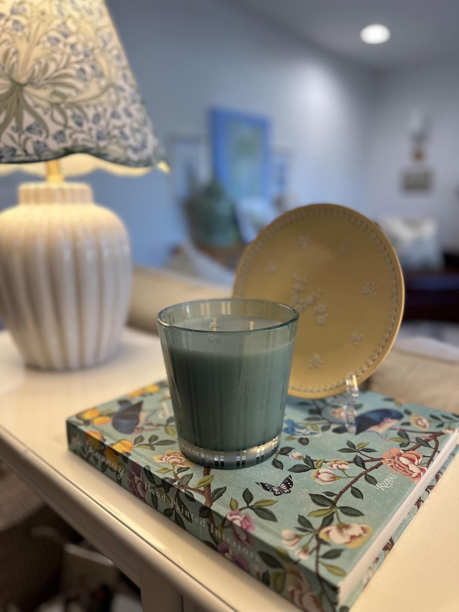 Nest candle, this is the 3 wick size. Love this scent!

#LTKHome #LTKGiftGuide