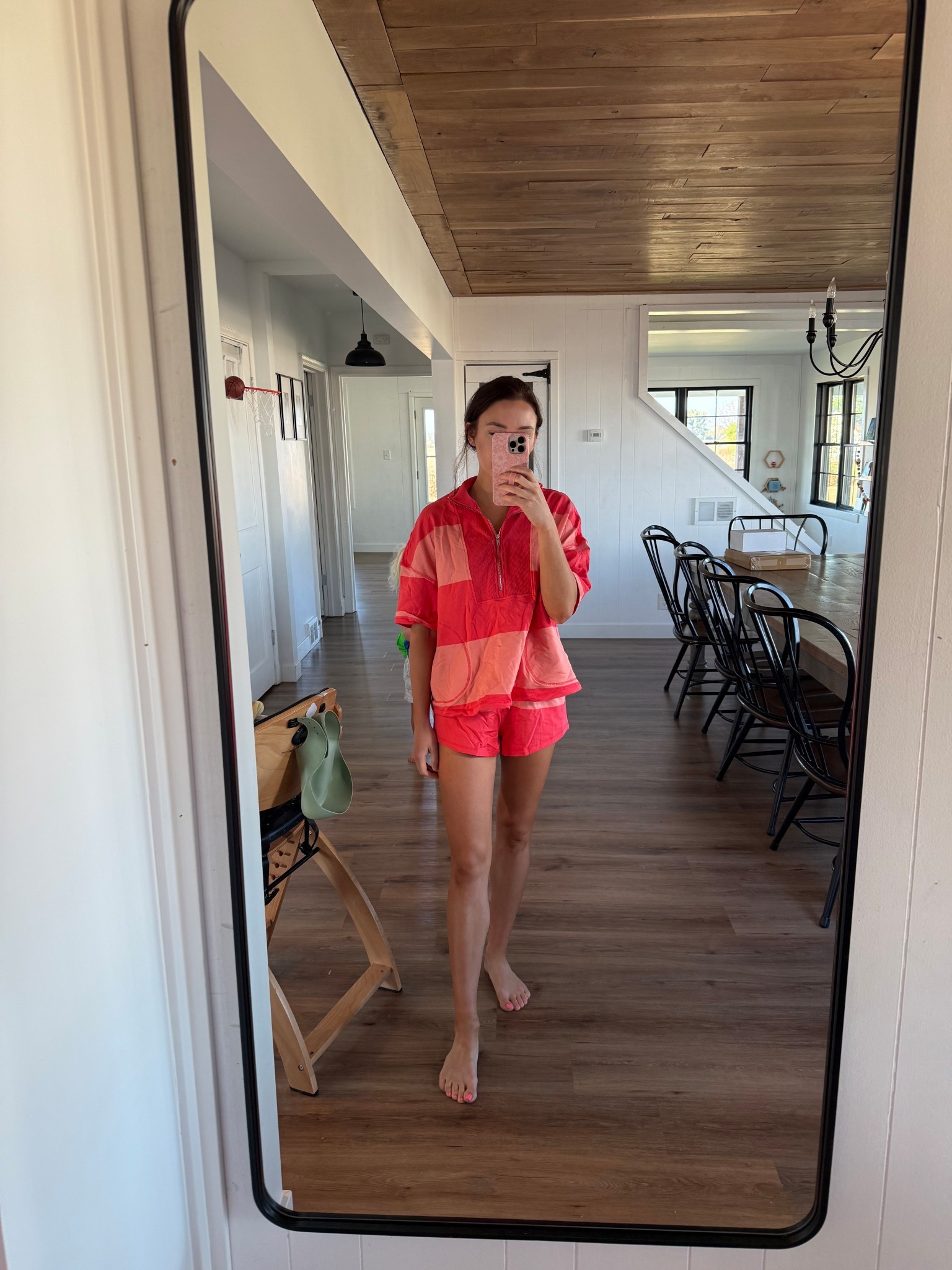 Cutest two piece set 😍 fits a little oversized! Wearing xsmall 

#LTKSaleAlert #LTKFindsUnder50 #LTKSeasonal