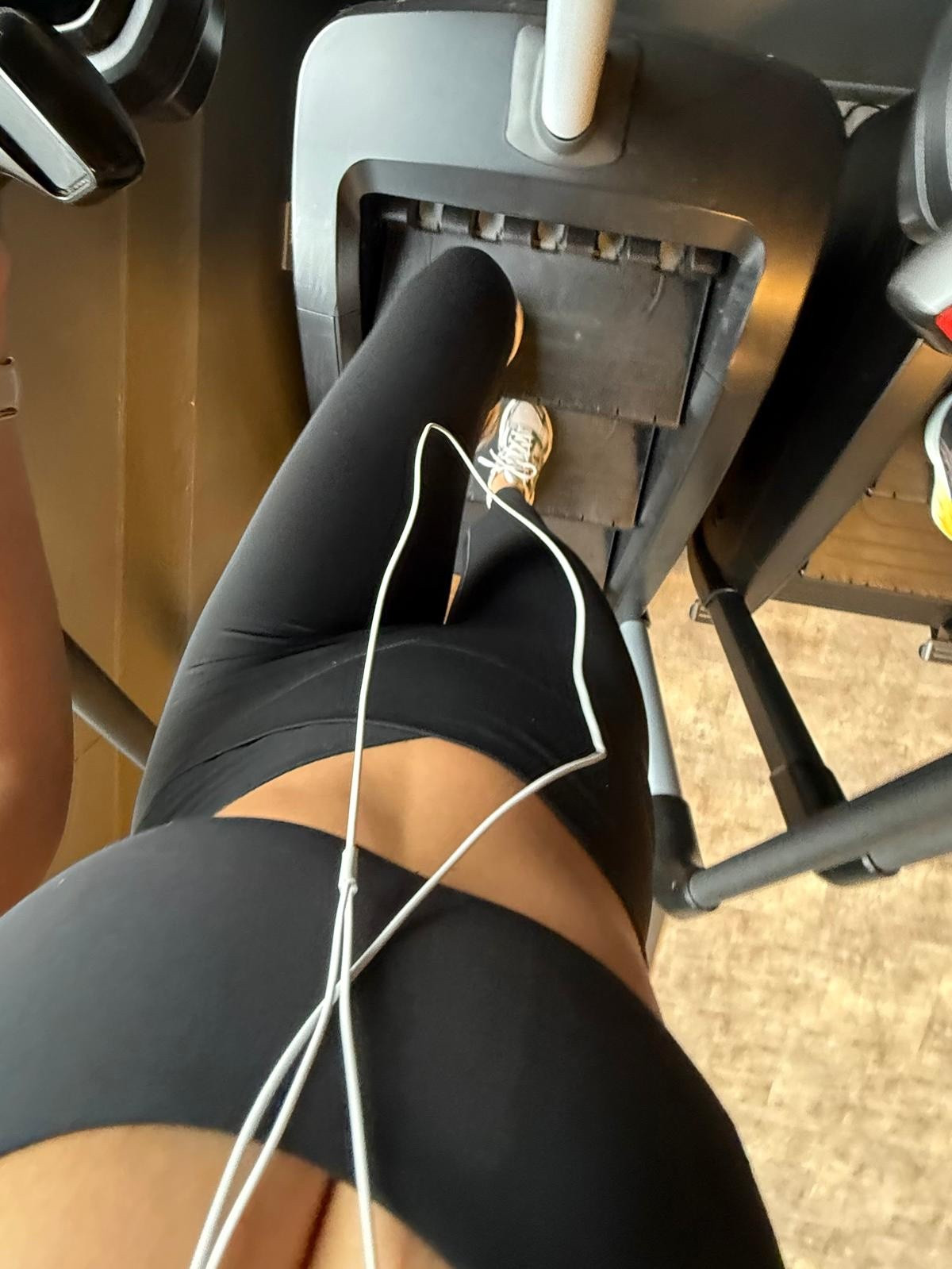 🏋️👟


Tala, ASICS trainers, Adanola leggings, Activewear, Gym Outfit inspo

#LTKuk #LTKwinter #LTKfitness