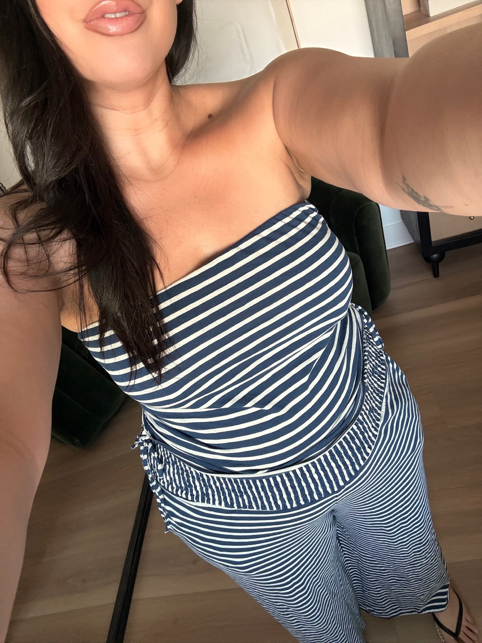 American Eagle midsize spring finds! I feel so good in this matching set! Midsize spring outfits from @AmericanEagle! Use code bonnieae25 for 25% off sitewide!  Wearing a size XL! 
-
-
-
Midsize, American Eagle, Spring, Spring OOTD, Jumpsuit, Dress, Shorts, Midsize spring, Midsize dress, Midsize tops, Midsize pants, Aerie, Spring midsize haul, Summer finds @American Eagle Outfitters 

#LTKMidsize #LTKootd #LTKSeasonal