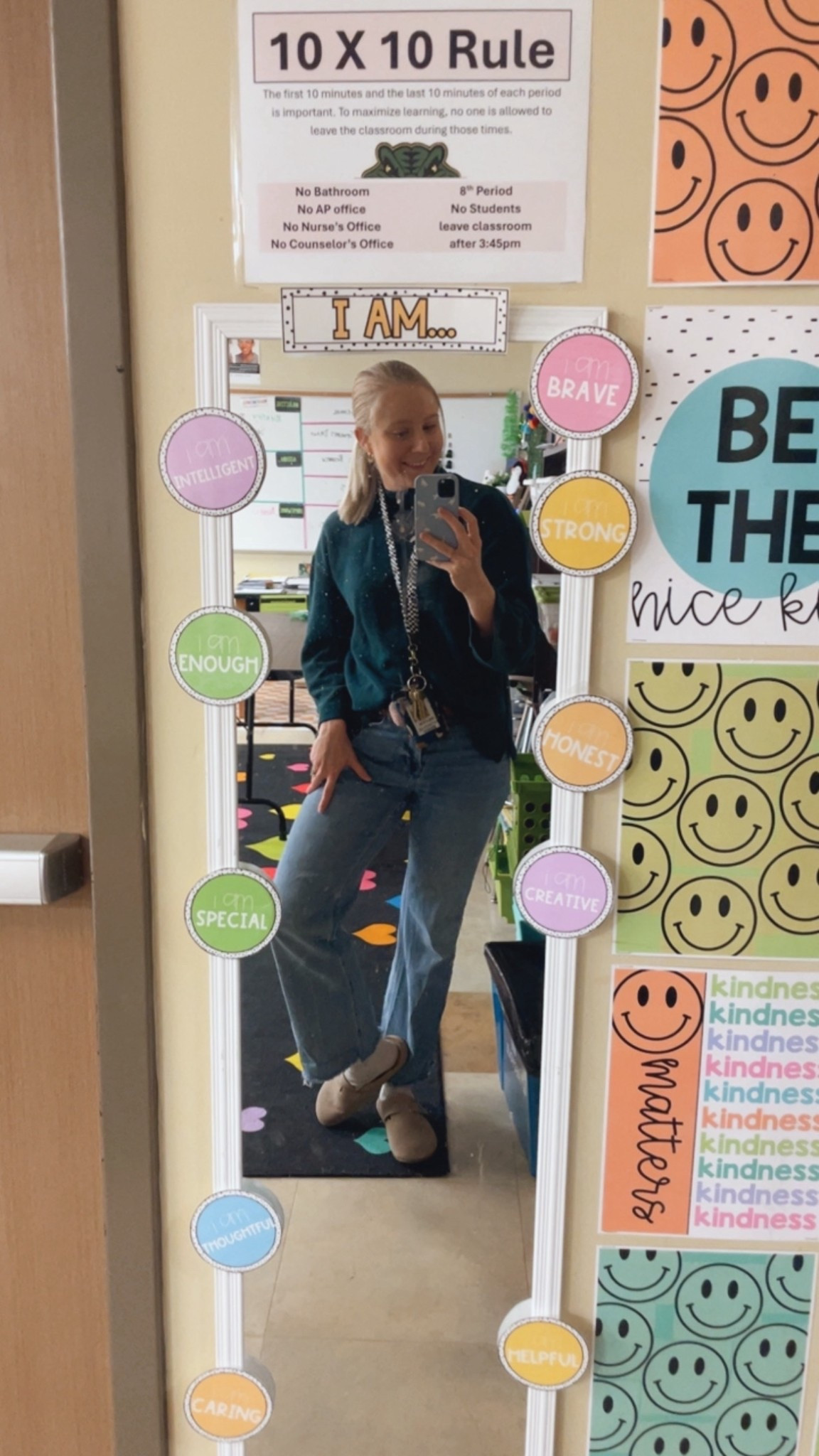 Teacher cozy fit💕
.
.
#amazon #clogs #oldnavy #jeans #sweater 

#LTKdayinmylife #LTKootd #LTKFindsUnder50
