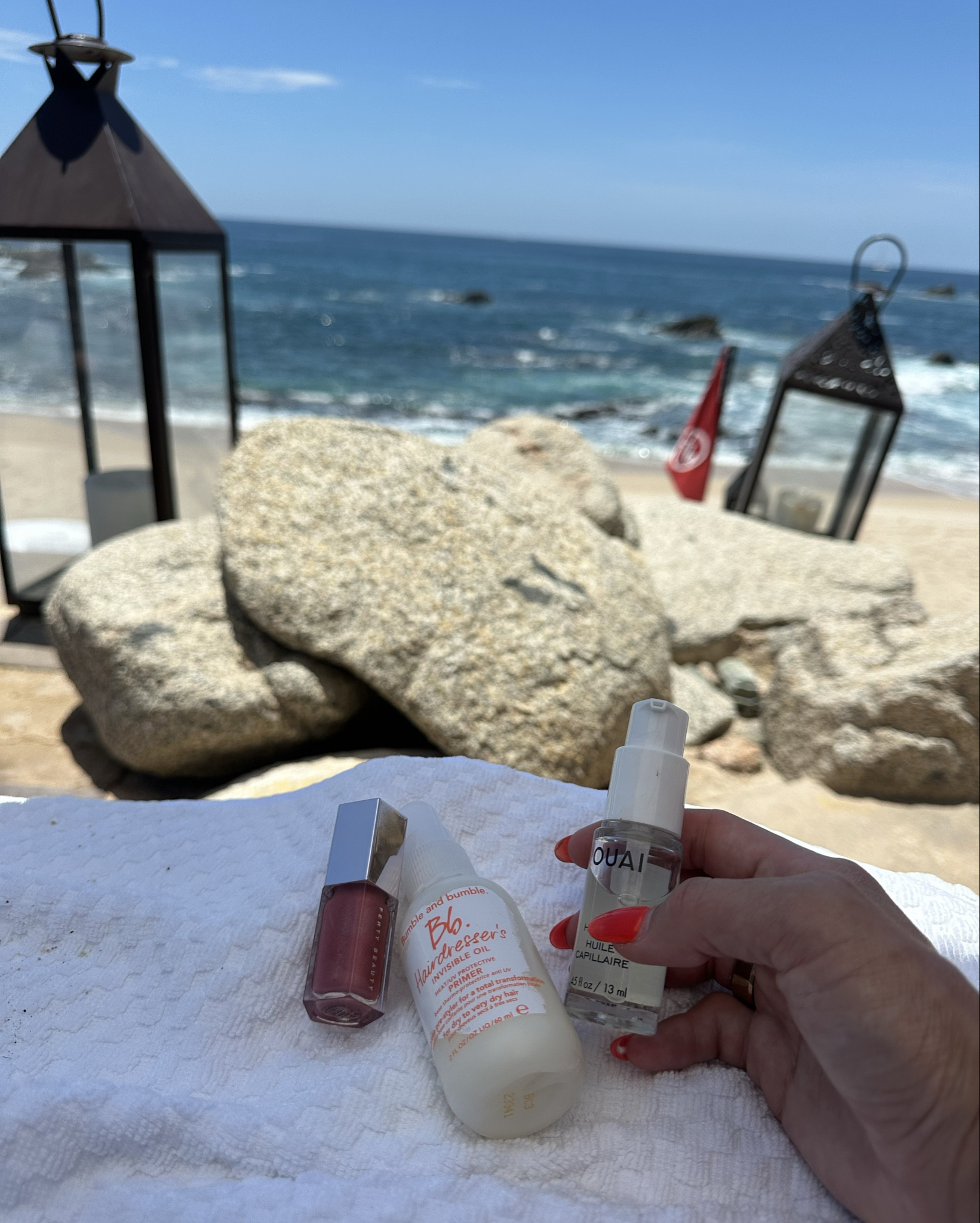 #targetpartner Quick trip? New look? @Ulta Beauty at @Target has you covered! Grab trial sizes of your fave makeup and beauty brands while you’re picking up your essentials. It’s never been easier to refresh your style on the go!

#target #targetpartner #ad #Targetstyle  

Peep my stories or Reel for my favorite ways to keep my beach waves perfected with products I found @ulta