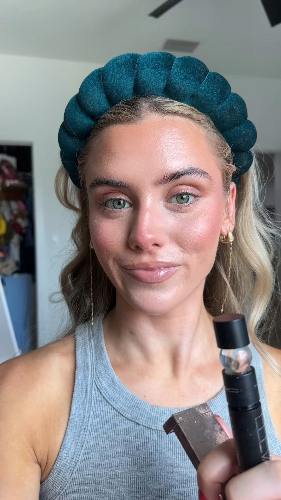 @maccosmetics @Sephora What it is: A volumizing mascara with instant lash lift, up to 36-hour wear, and a curved, dual-sided brush that defines and separates lashes with precision

#LTKgrwm #LTKBeauty #LTKselfcare