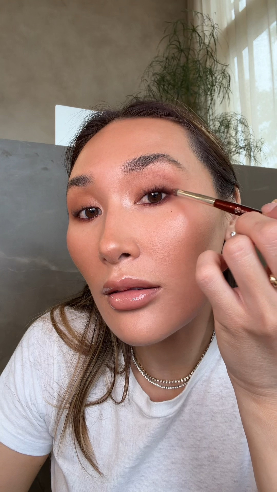 Summer Smokey eye glam 

Skin tint: medium deep 
Powder: 30 
Concealer: b30 
Lipliner: twist
Lipstick: sable smoke
Lipgloss: 4 
Highlighter: champagne 
Eyeliner: chestnut

#LTKBeauty #LTKgrwm #LTKmorningroutine