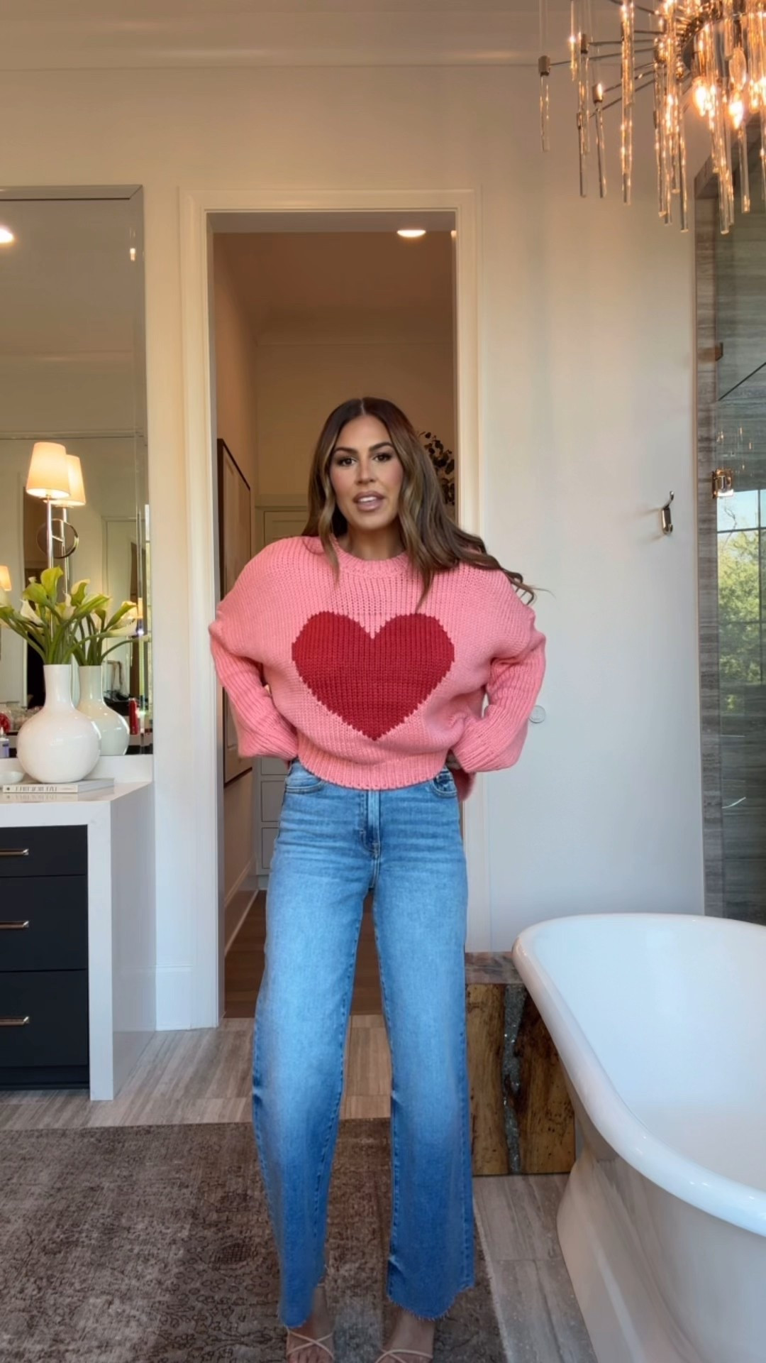 VICI New Arrivals are LIVE!!
Size small top
Size 26 denim

Use code HOLLIE35 for 35% off!