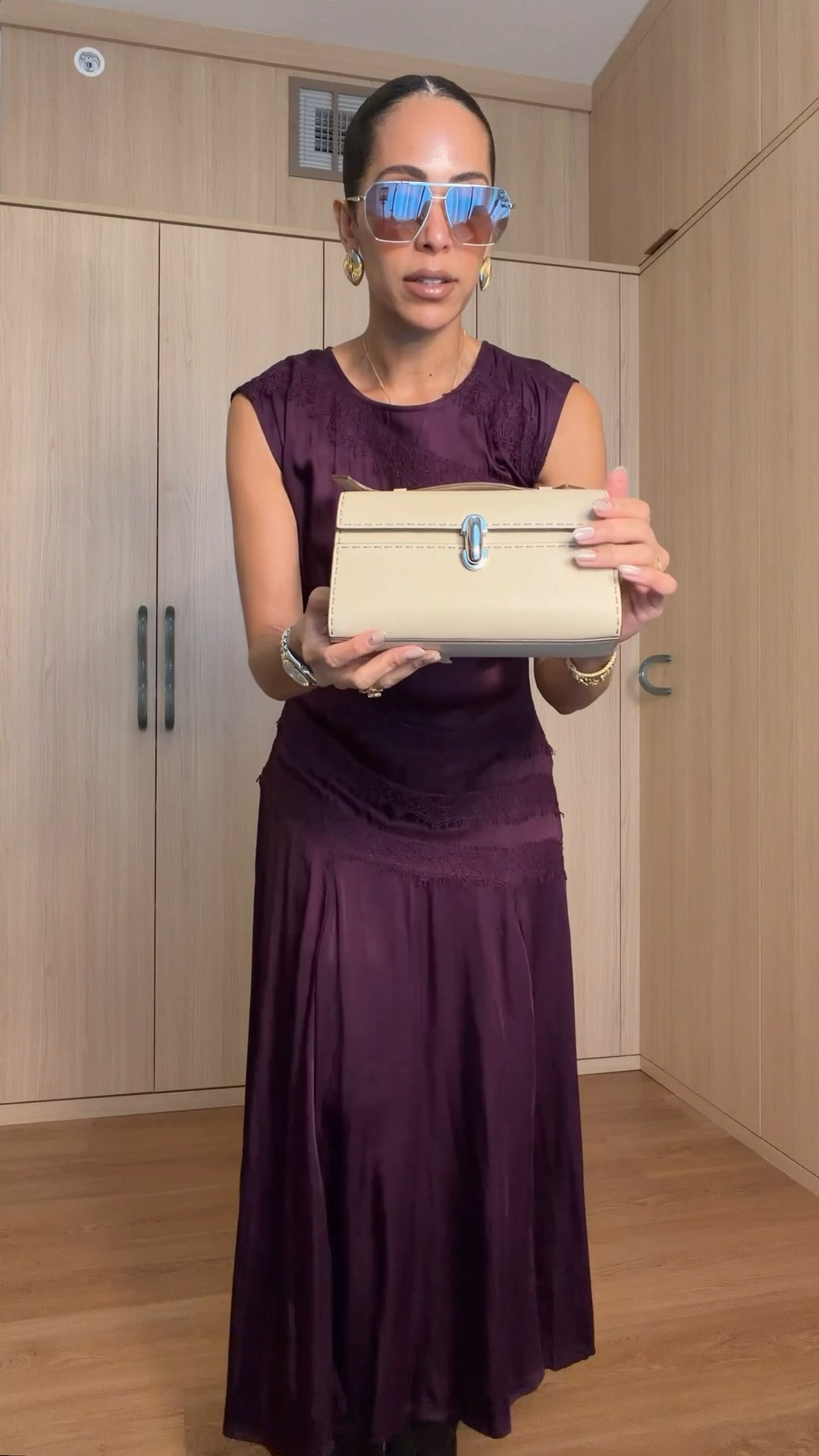 wearing xs dress. Runs big but it’s so cute!