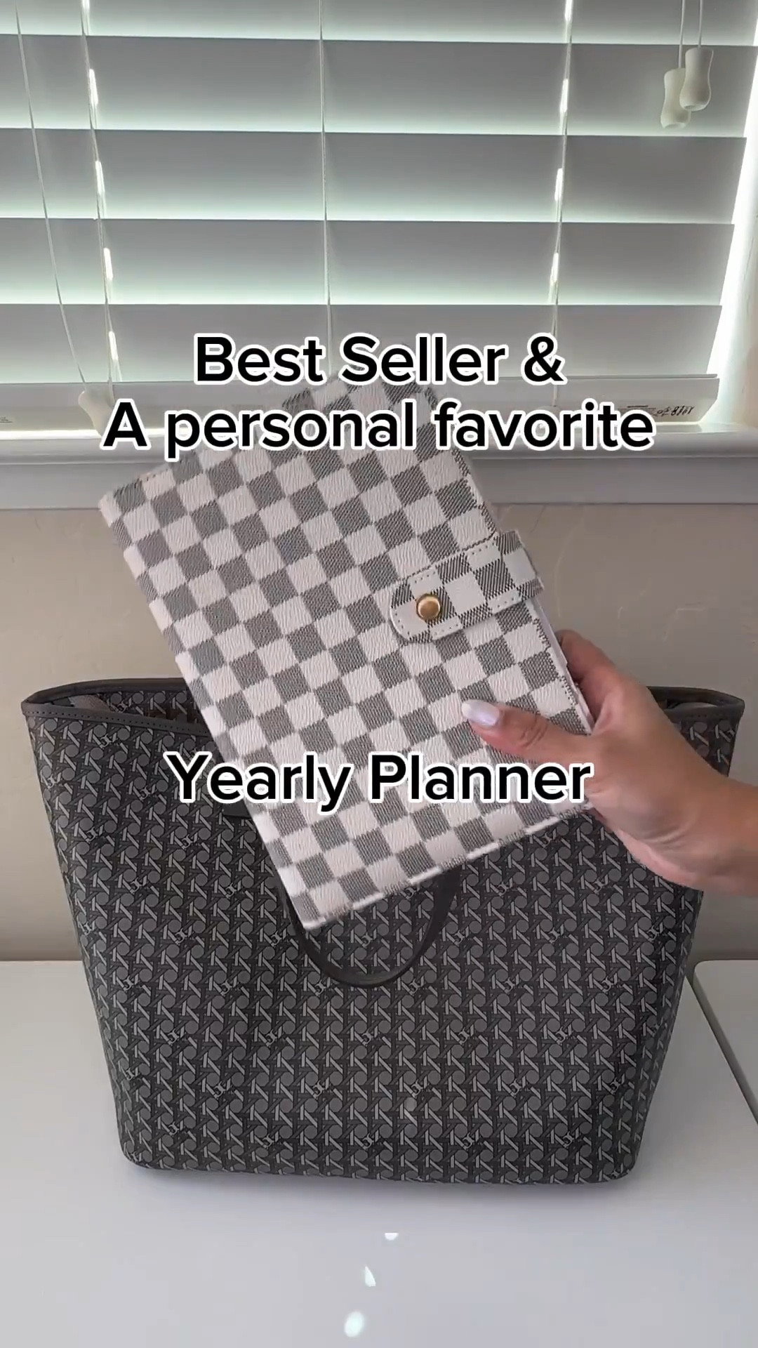 My two work must-haves ✨ The agenda cover I use every day (a spot-on Louis Vuitton dupe!) and my Tory Burch work tote — which is currently on SALE 🙌 Both are chic, durable, and perfect for staying organized during the busiest season. Linking the exact styles I carry to work!

Louis Vuitton agenda dupe
Tory Burch tote sale
work essentials for women
office organization accessories
best work bags 2025

#LTKWorkwear #WorkBagEssentials #OfficeStyle2025 #ToryBurchSale #ChicWorkAccessories

#LTKWorkwear #LTKGiftGuide #LTKSaleAlert