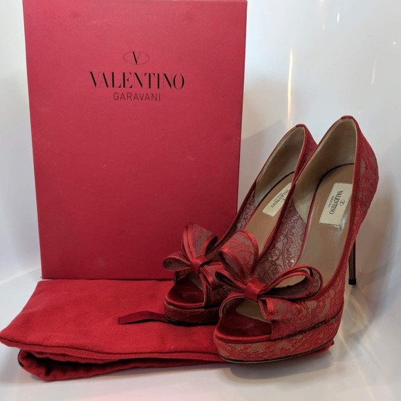 Valentino Red Lace Bow Peep Toe Pumps | Poshmark