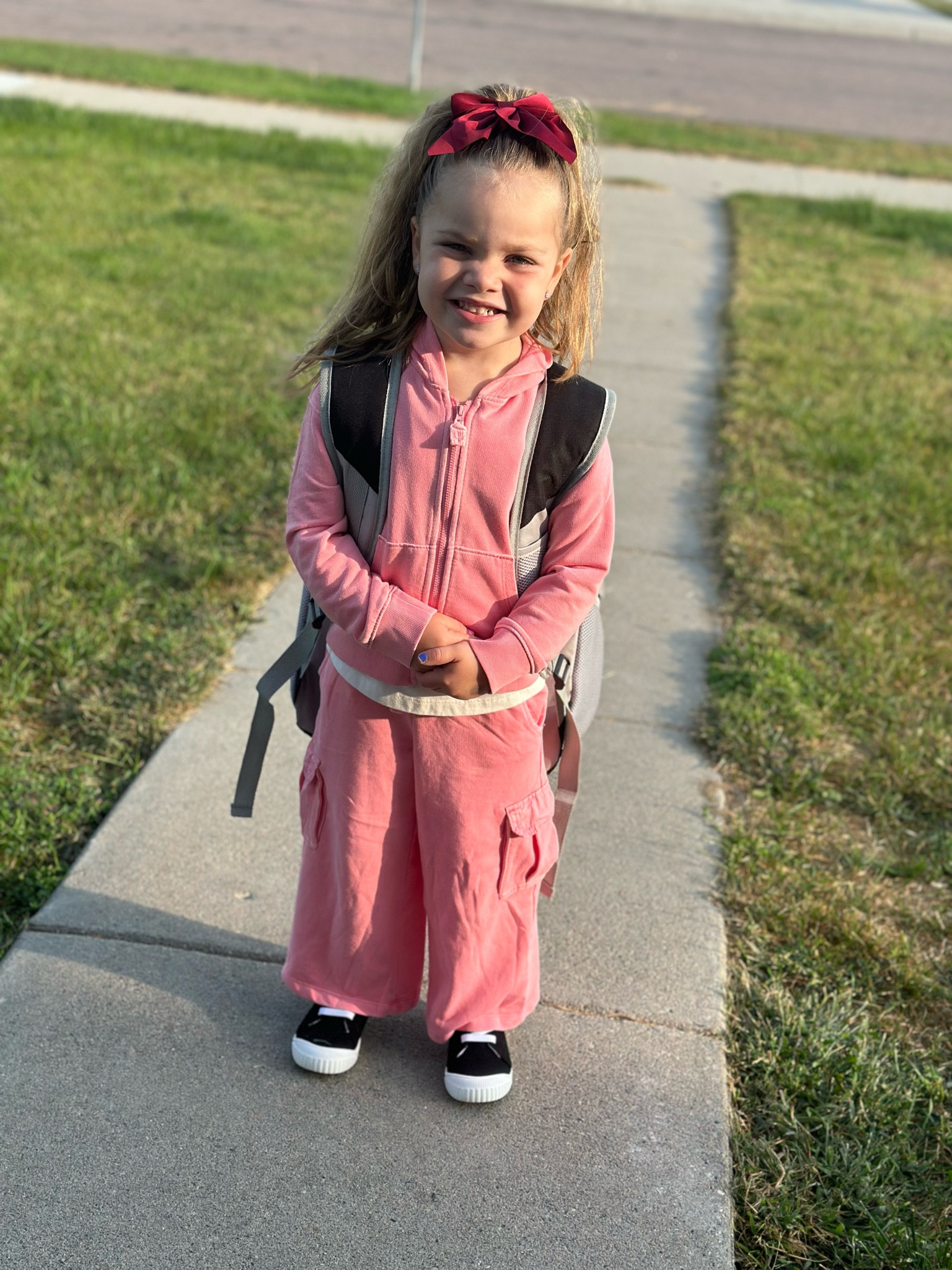 the cutest toddler matching zip up & cargo style sweatpants!🩷 a must have for your babe. different colors available!

#LTKKids #LTKStyleTip #LTKSeasonal