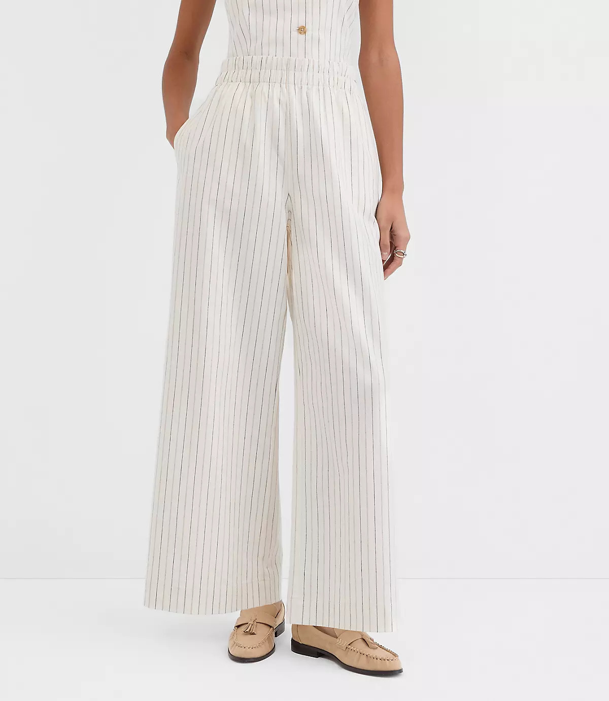 Petite Pull On Wide Leg Pants in Pinstripe Cotton Linen | LOFT