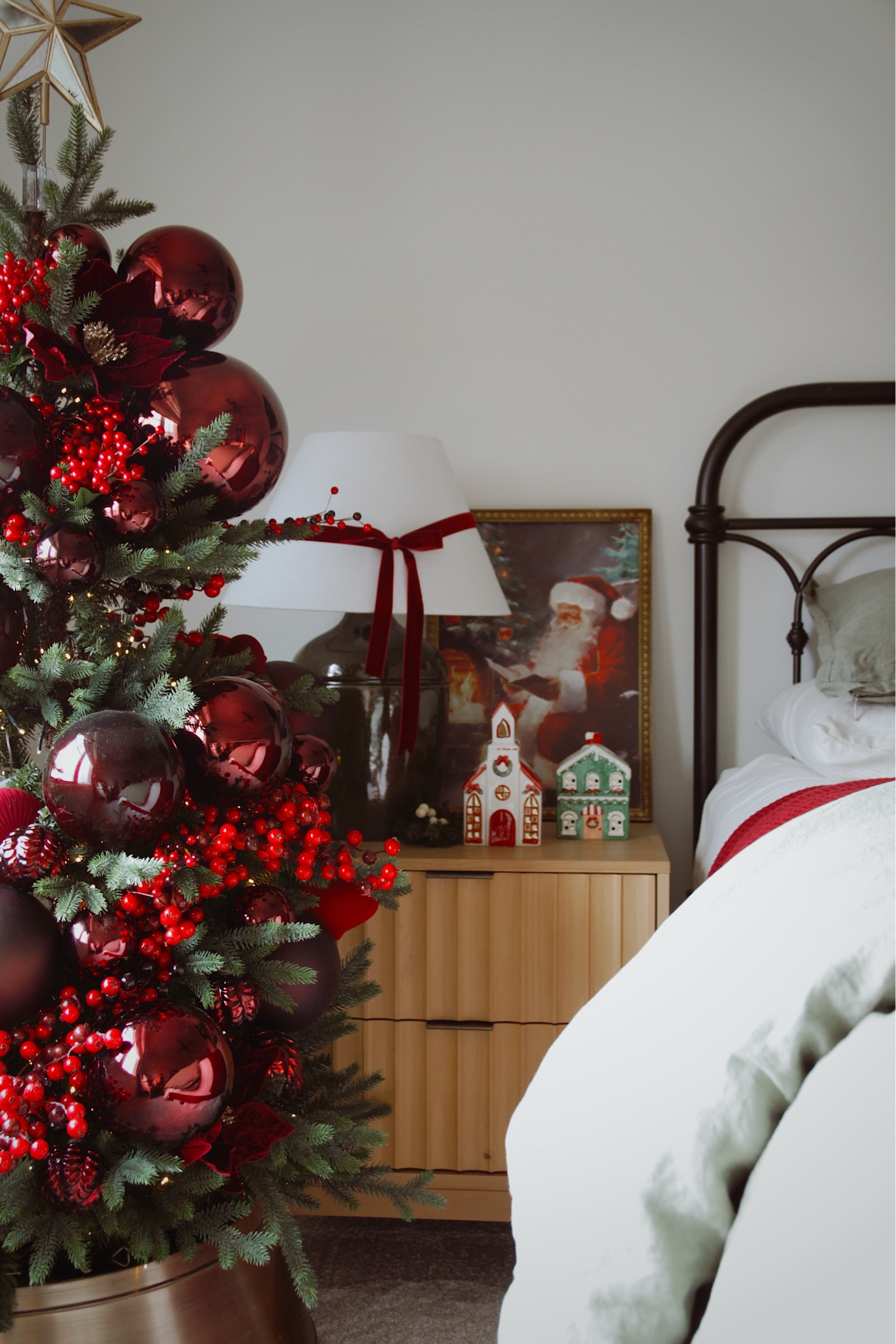 Spare bedroom Christmas details! 

#LTKHome #LTKSeasonal #LTKHoliday
