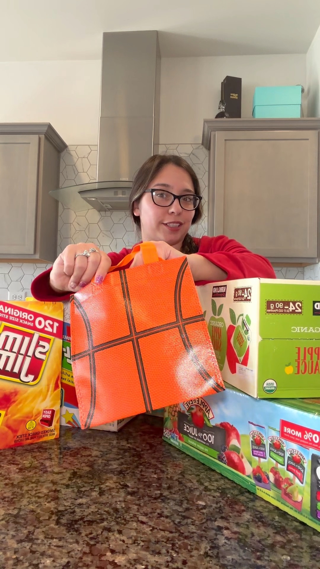 Snack day for the team = I had to do the most 🏀✨

It was my son’s turn, so we packed these cute snack bags with all our Sam’s Club + Costco favorites because bulk snacks just make sense.

If you’re a sports mom, team snack volunteer, or just love being prepared, everything is linked in my Amazon storefront under Sports Mom 🤍

Snack day, but make it cute.
@samsclub + @costco 



#SportsMomLife #SnackDayVibes #TeamSnackDay #BasketballMom #LTKFinds 