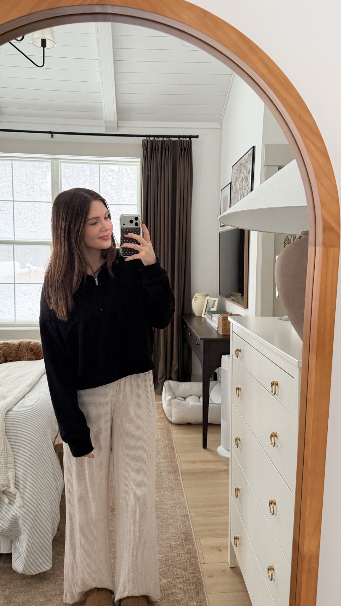 My favorite lounge pants from Target 🫶🏻 so many sizes and colors available b I have a small in this pair and the brown! 

#LTKHome #LTKSeasonal #LTKmomlife