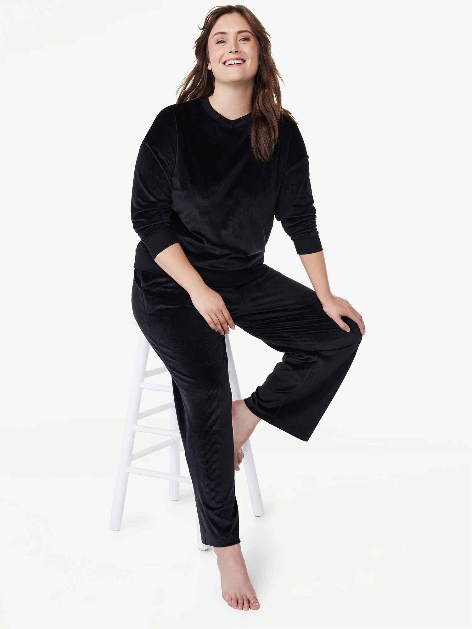 Joyspun Women's Ribbed Velour Top and Pants Pajama Set with Oversized Scrunchie, 3-Piece, Sizes S... | Walmart (US)