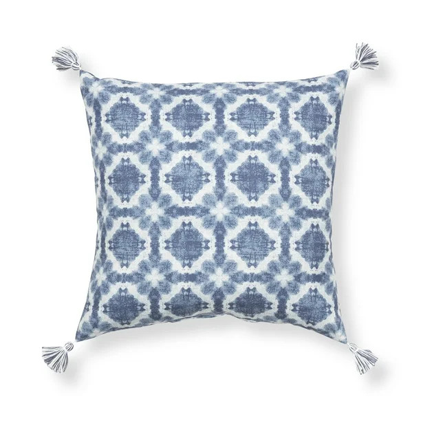 Better Homes & Gardens Sakura Shibori Square Outdoor Throw, 19 x 19, Blue, with Corner Tassels - ... | Walmart (US)