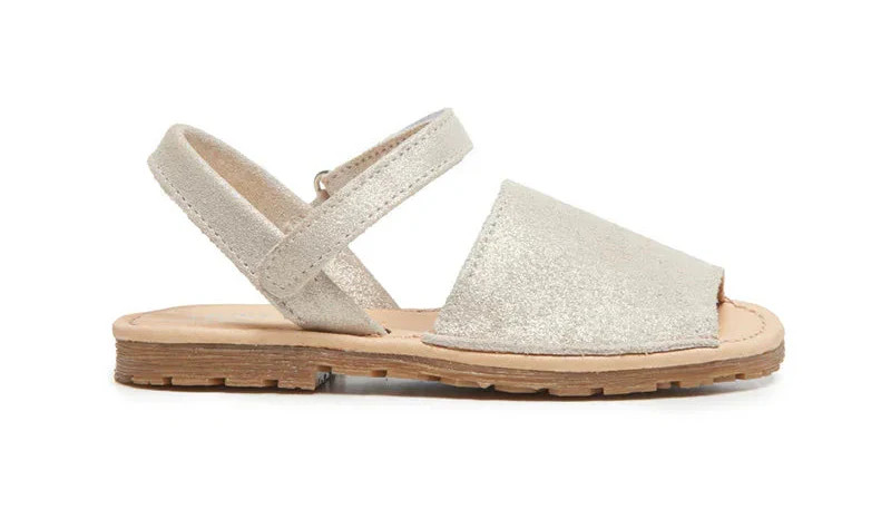 Children Chic Lily Nude Shimmer Sandals | JoJo Mommy