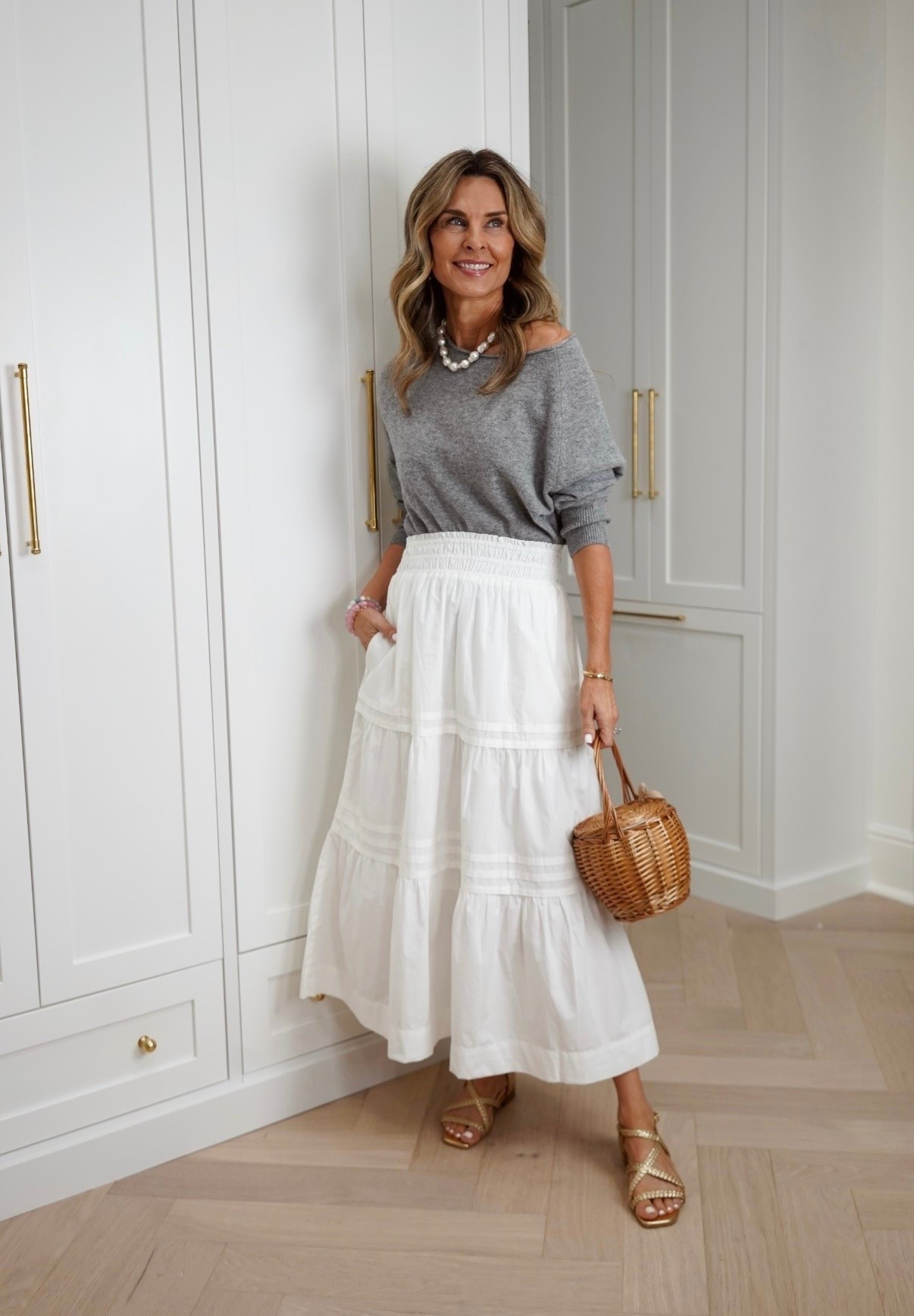 How to style a midi skirt! I’m 5’6’’.
-Quince midi skirt size XS
-cotton oversized cardigan size XS
-pink mongolian cashmere sweater size S
-red mongolian cashmere off the shoulder sweater size S
-gray mongolian cashmere off the shoulder sweater size S
-white and blue striped polo size S
-butter yellow dolman size XS
-navy fisherman cropped cardigan size S
-black mongolian cashmere sweater size S

#LTKootd #LTKOver40 #LTKgrwm