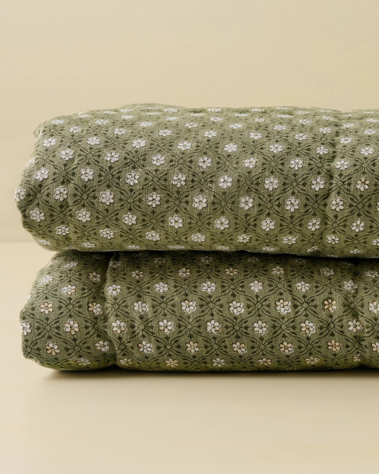 Thea Reversible Quilt | Magnolia