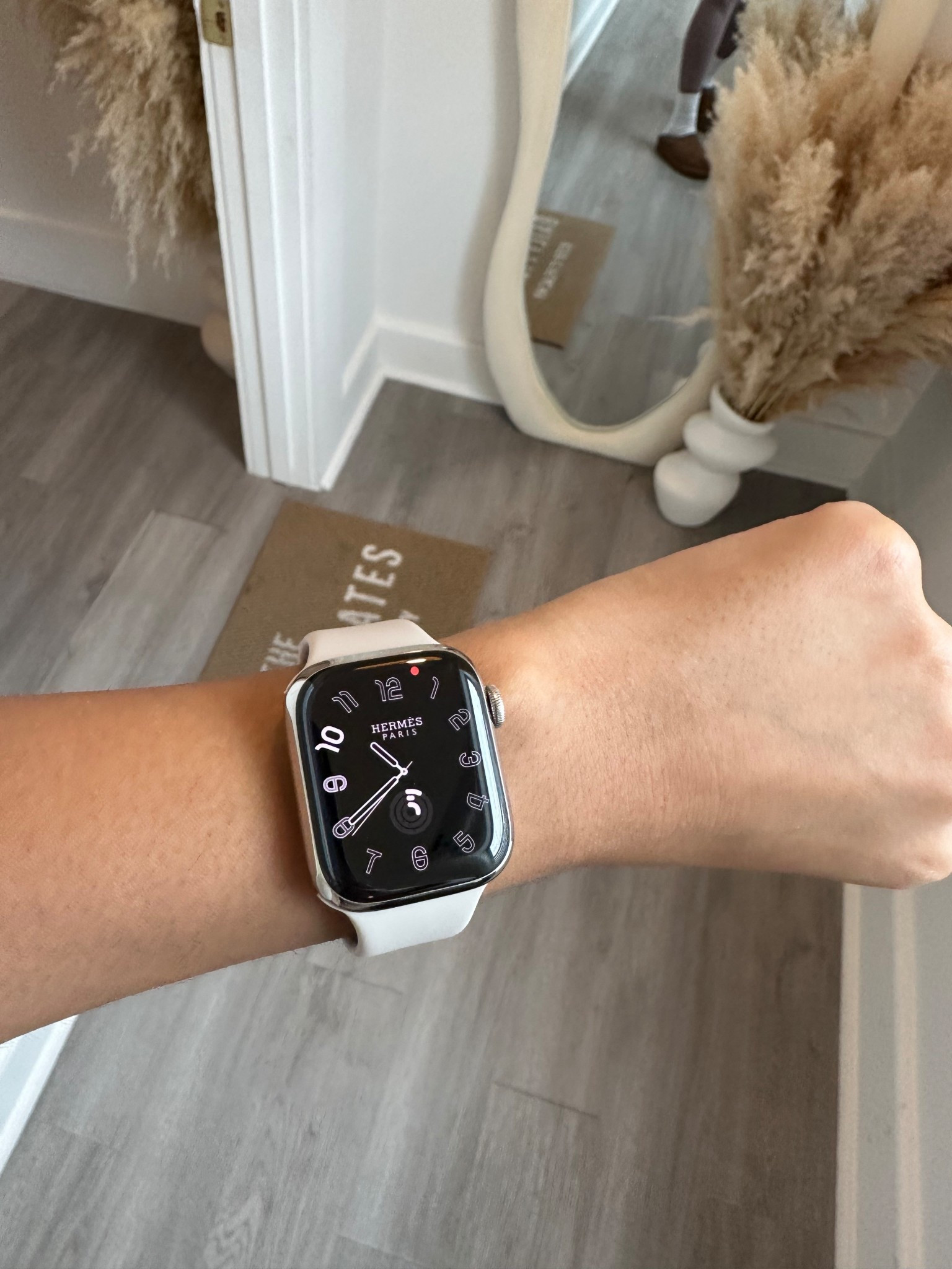 for my neutral girlies. apple watch sports band <3 