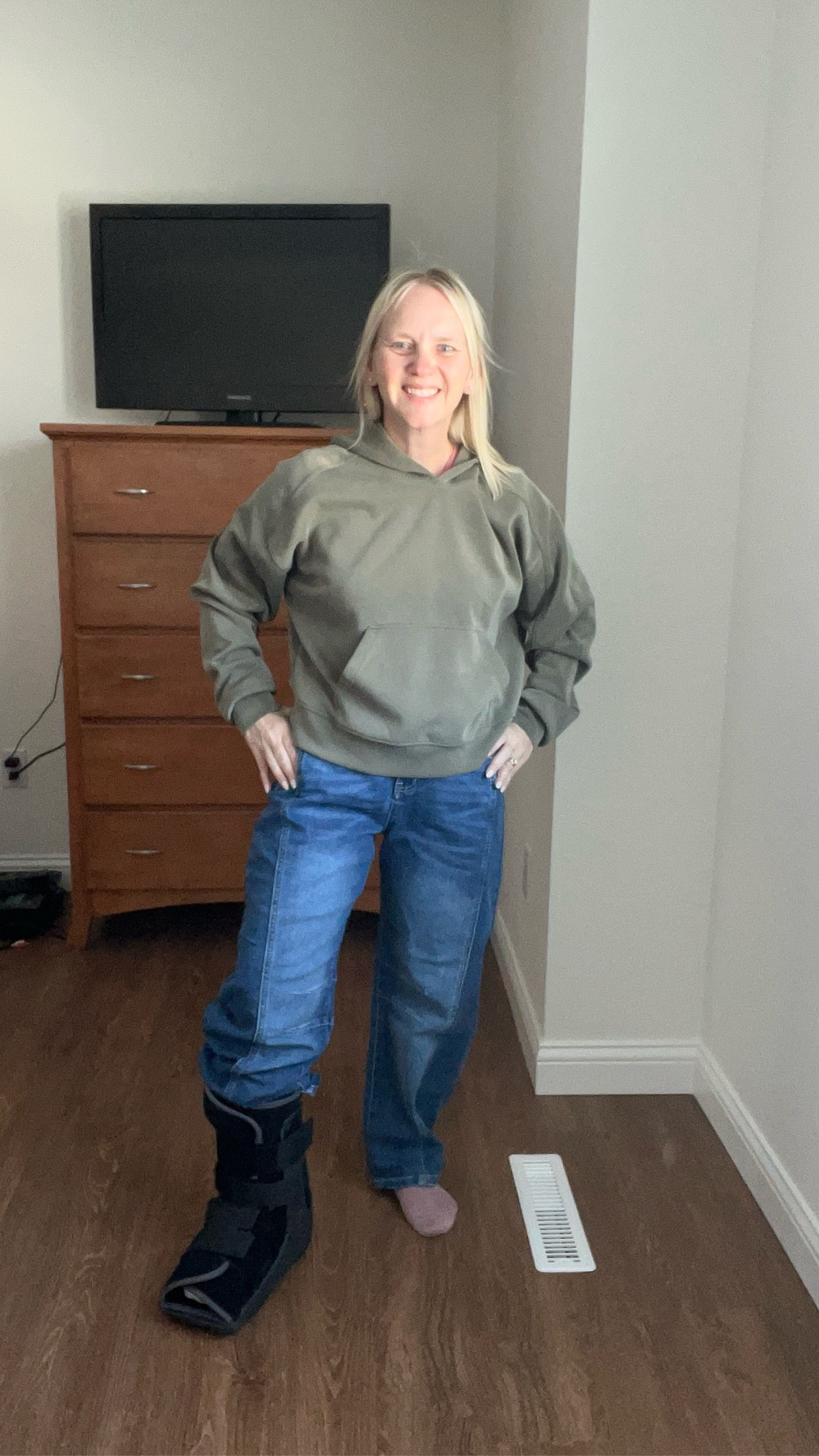 These barrel jeans are comfortable and stylish and fit perfectly. Pair them with a cozy hoodie for a relaxed look. 

#LTKgrwm #LTKPetite #LTKootd