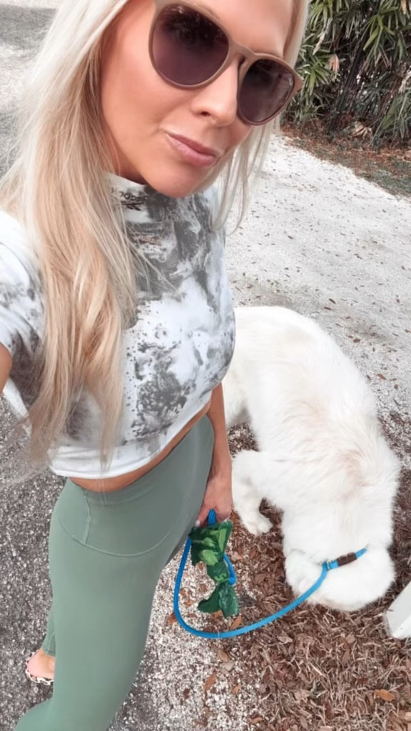 Cute casual workout fit 
Top XS
Align leggings 25” size 2

#LTKActive #LTKOver40