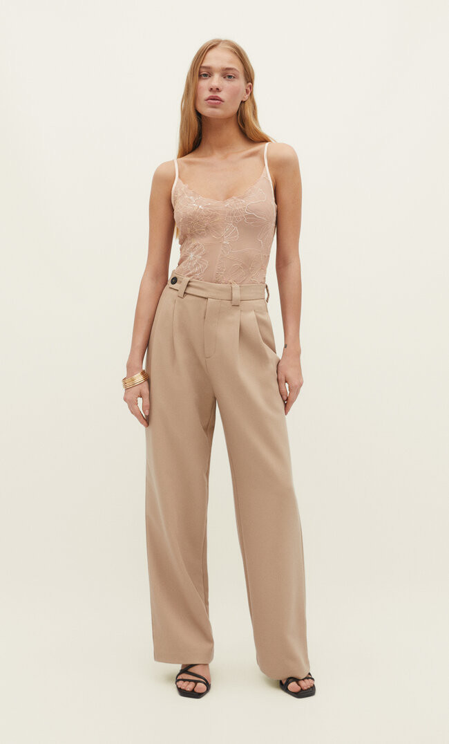 Smart trousers with darts | Stradivarius (UK)