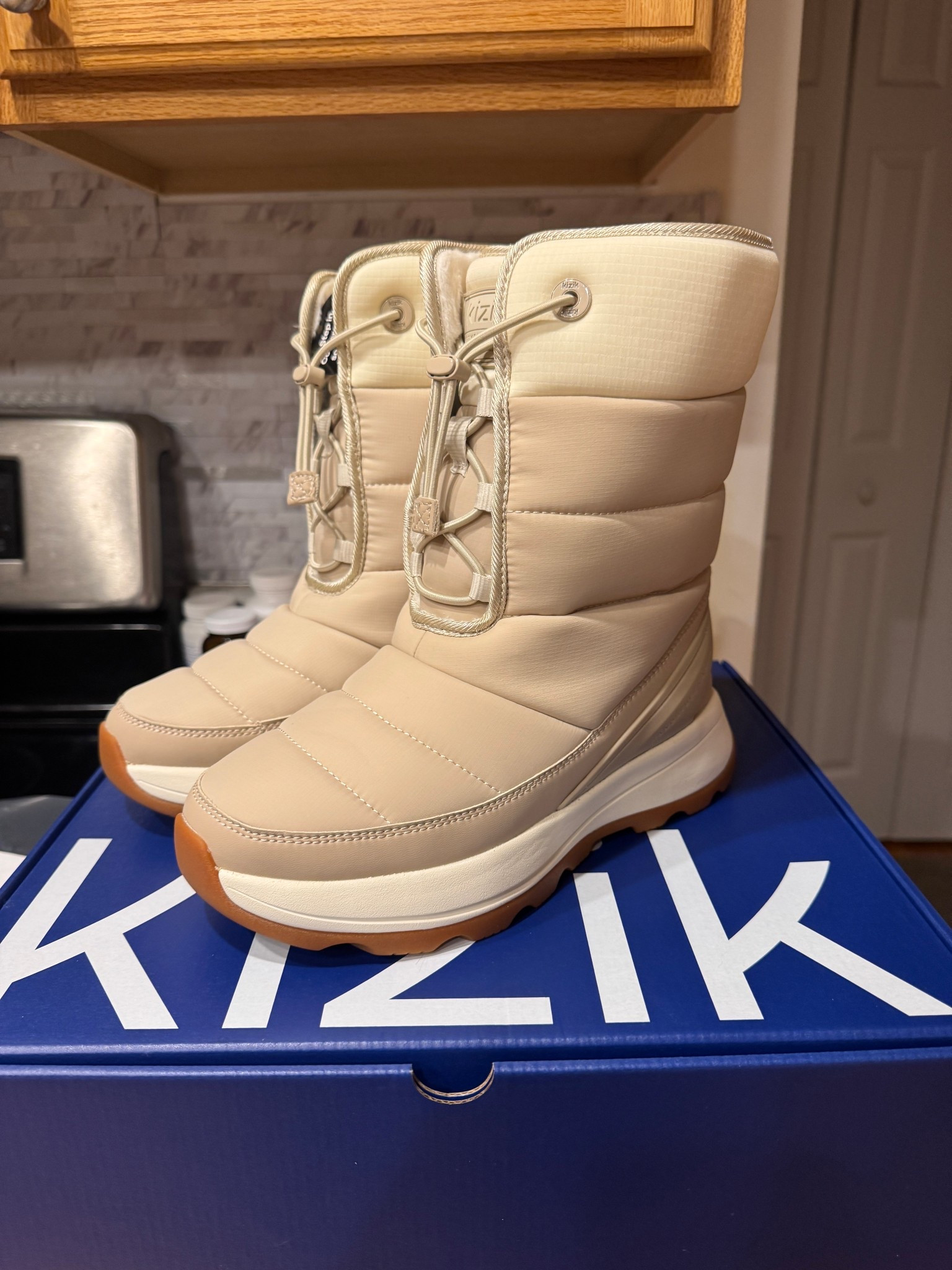 I stand by this brand of shoes, especially while pregnant!! Completely hands free - just slip them on and off. And so comfortable! Third trimester pregnancy treat to myself this winter 😍🎁 

Winter boots | women’s boots | slip on | hands free | pregnancy must have | pregnant gift guide | gift idea | mom life | 

#LTKGiftGuide #LTKSeasonal #LTKBump