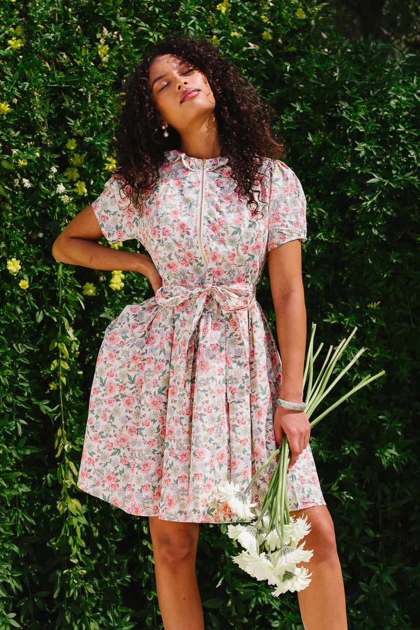 Chelsea Dress in Cream Floral | Ivy City Co