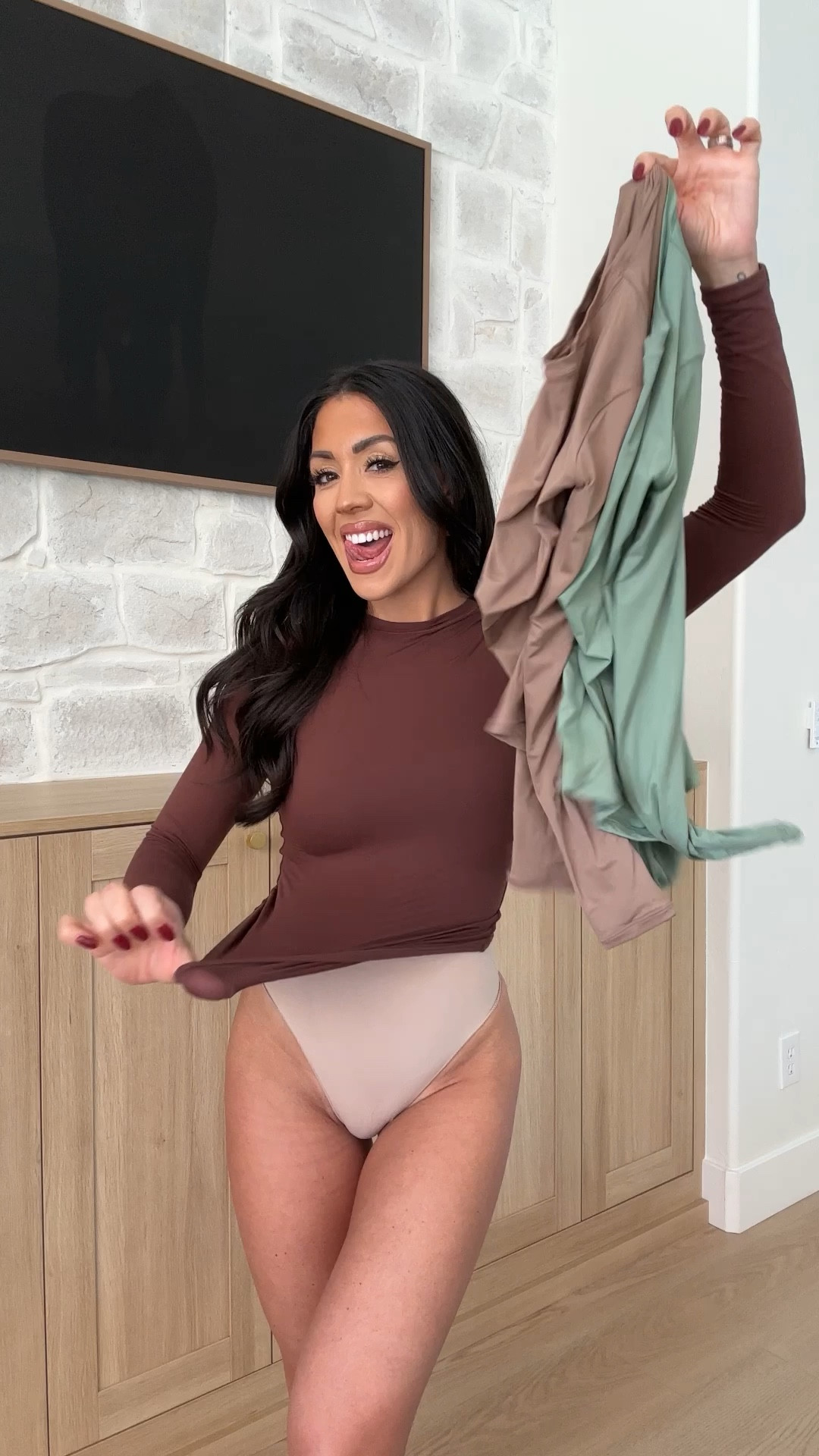 The softest, stretchiest, & MOST BUTTERY top you will put on your body. BET!! Drop the word AMAZON so I can send you this amazing top! It comes in various colors & it’s giving look for less 💅🏽

@c202.us 
Amazon finds
Amazon fashion
Basics 
Fall styling 


#LTKSeasonal #LTKStyleTip #LTKFindsUnder50