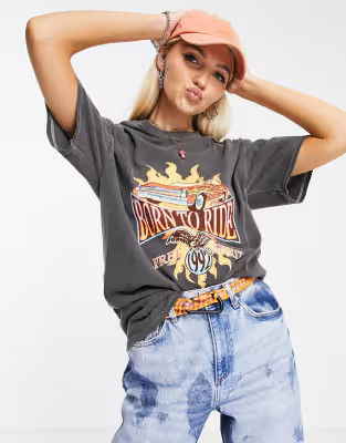 Daisy Street relaxed t-shirt with grunge graphic | ASOS | ASOS (Global)