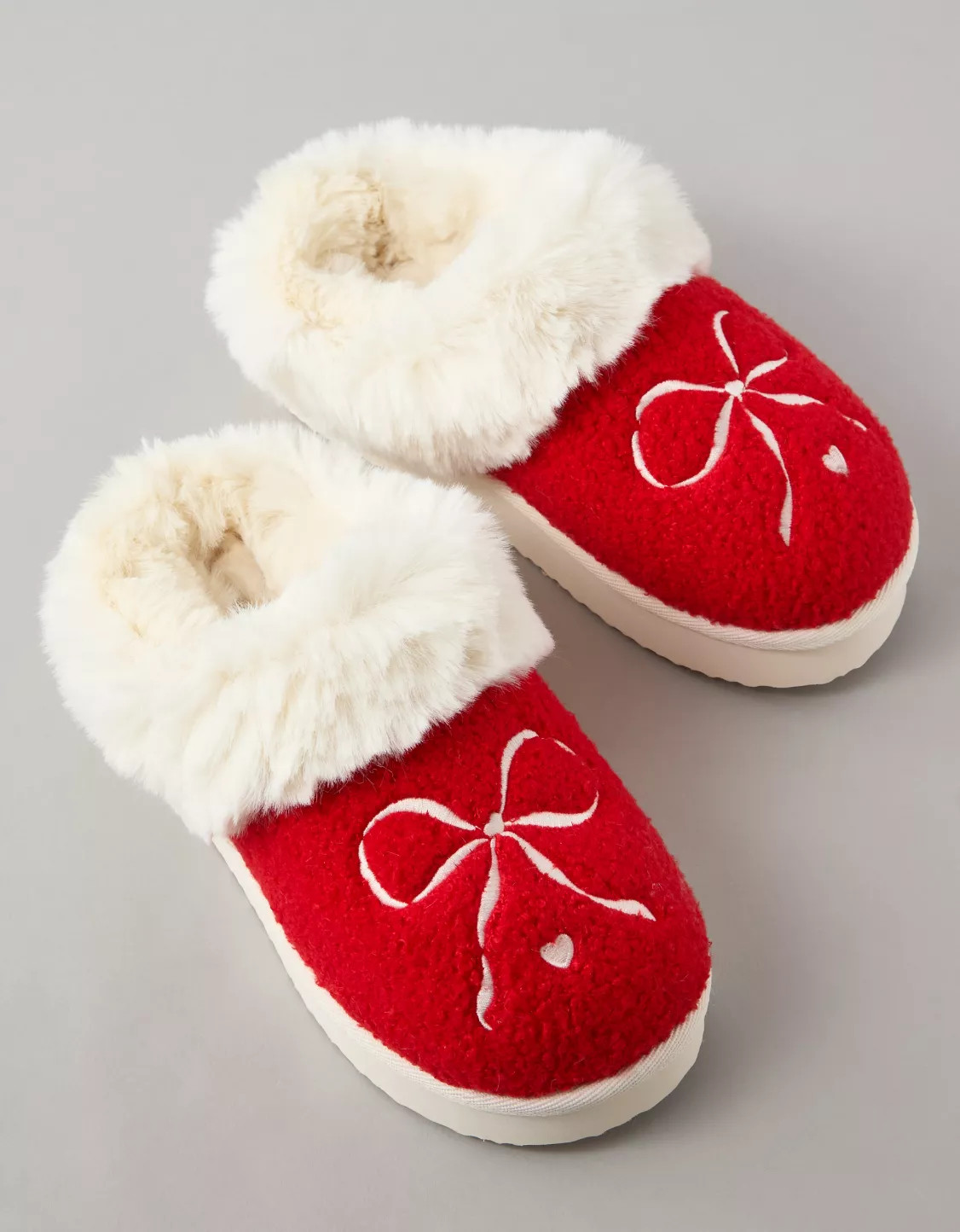 AE Bow Scuff Slipper | American Eagle Outfitters (US & CA)
