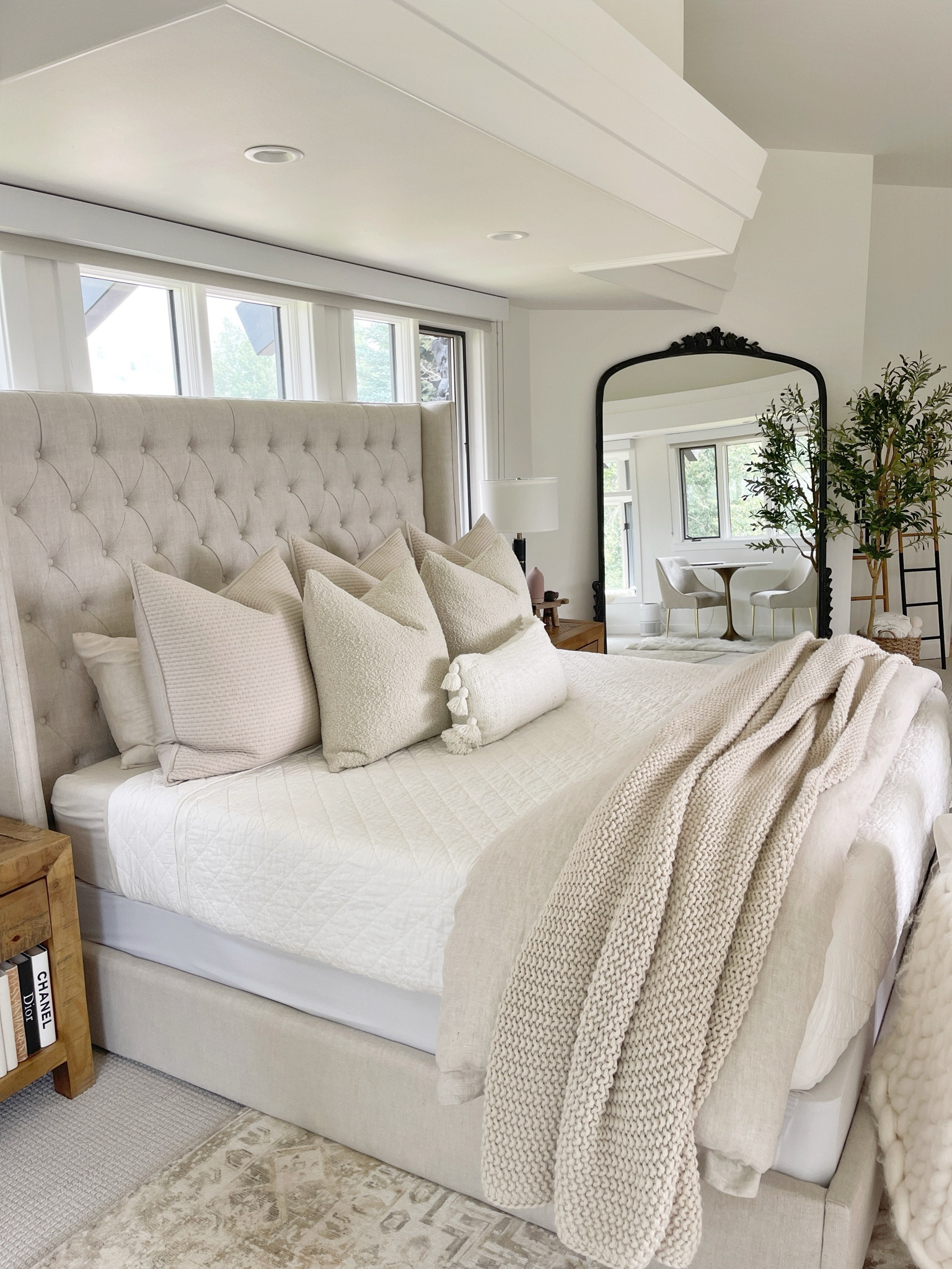 HOME \ favorite neutral bedding layers! Bamboo sheets, linen quilt and duvet cover from Amazon, knit bed blanket from Target and all the cozy pillows!

Bedroom
Decor
Mirror 
Bed 

#LTKFindsUnder100 #LTKHome