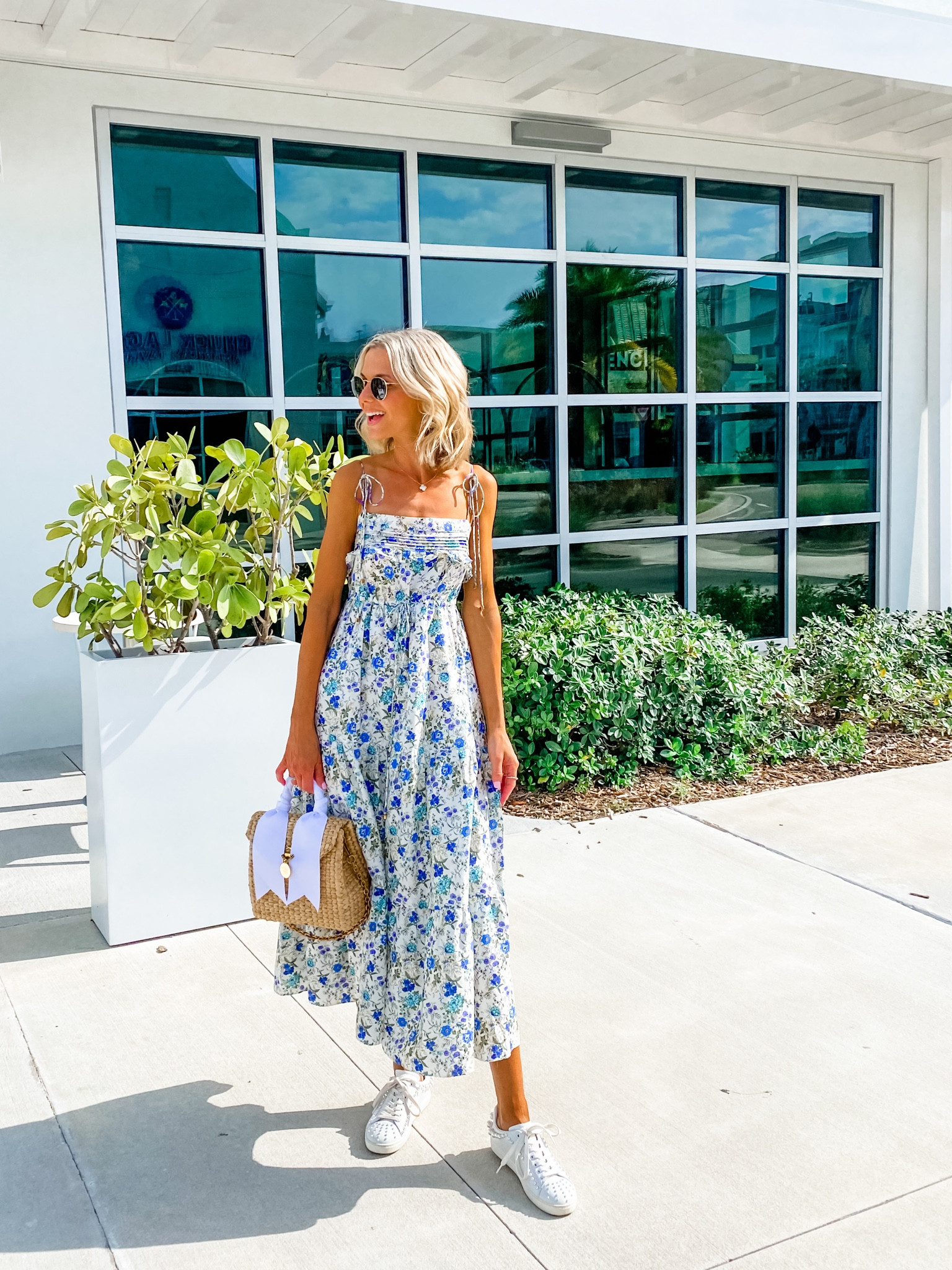 Officially obsessed with this purse. I customized mine to include a white bow and monogram. I’ll share the product for you to do the same or keep it with any of their color offerings - pink, blue, black, orange, green and yellow. 

Straw bag
Rattan bag
Summer purse
Summer outfit
Floral dress
Outfit inspo 

#LTKSeasonal #LTKFind #LTKitbag