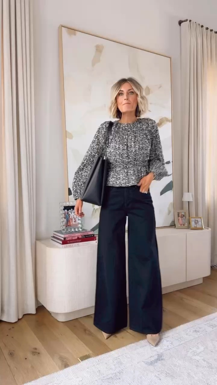 This is a great outfit for work if you can wear jeans! Wearing XS/2!

Loverly Grey, Target, wide leg jeans, workwear, work outfit 

#LTKWorkwear #LTKStyleTip