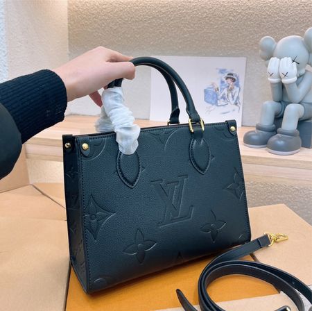 Another fashionbag088 bag 

#LTKitbag #LTKGala