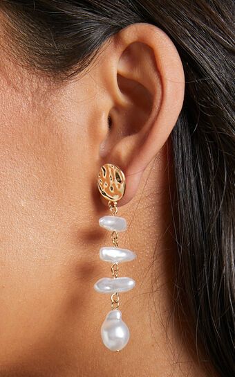 Narrie Earrings - Pearl Drop Earrings in Gold | Showpo (US, UK & Europe)