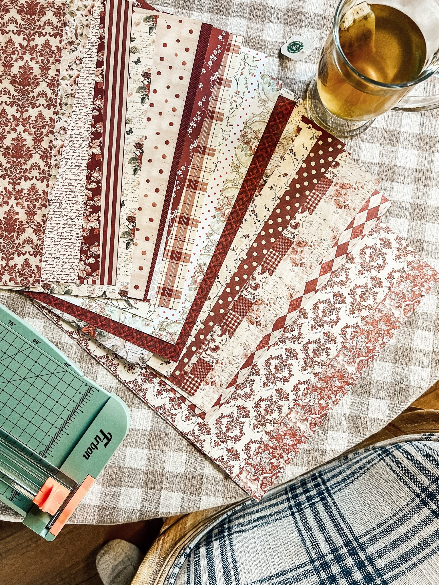 Vintage Inspired Scrapbook Paper! Craft Paper, Valentine’s Day DIY, Pink and Red Craft Paper💕♥️

#LTKValentine #LTKSeasonal #LTKHome