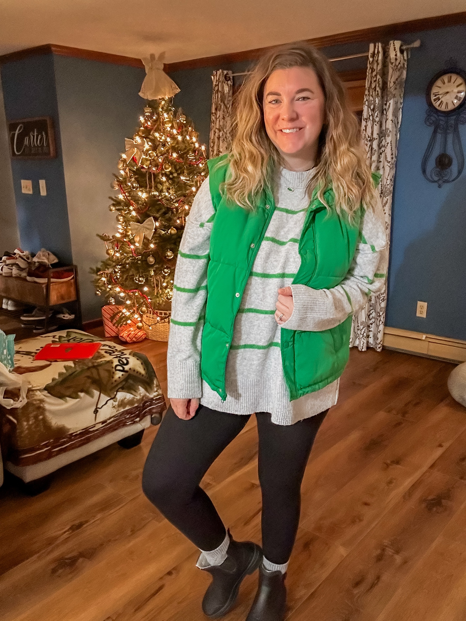 Friday style

#LTKFindsUnder50 #LTKStyleTip #LTKMidsize