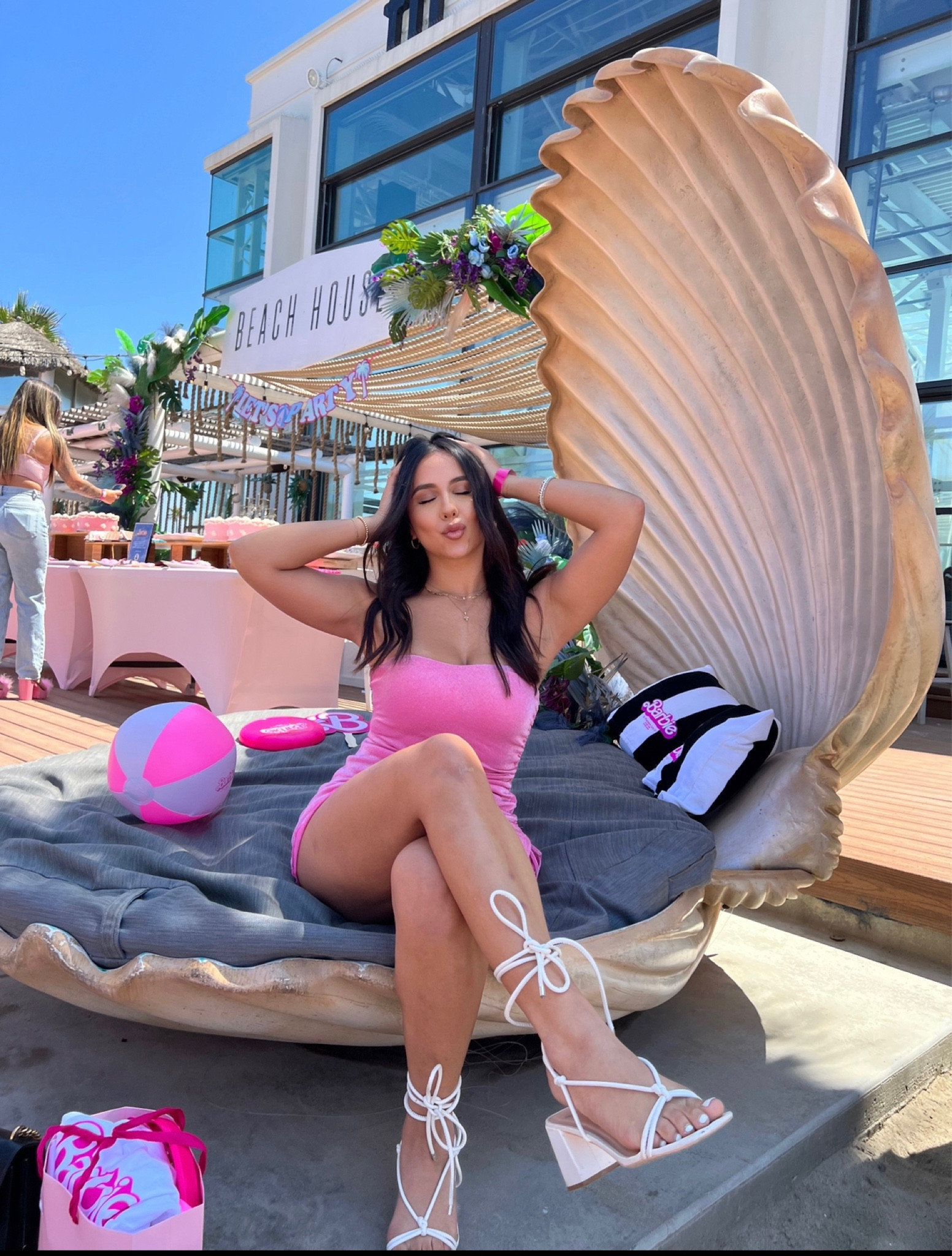 all pink everything 💕💘💞

#LTKSeasonal #LTKstyletip #LTKover40