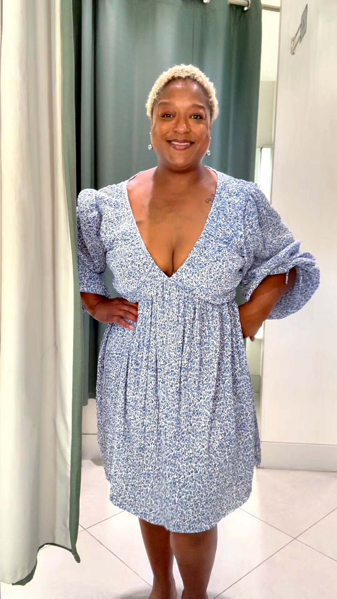 Trying on this light + flowy H&M dress in size large (I’m 5’3” for reference).
The sleeves are soft and forgiving—perfect if you’re a little arm-conscious like me.
It’s breezy, comfy, and gives a little boobalicious moment 👀
You can add a cami or rock it as-is depending on your vibe.
Linked it all for you—let me know… buy it or rack it? 

#LTKFindsUnder50 #LTKMidsize #LTKWedding