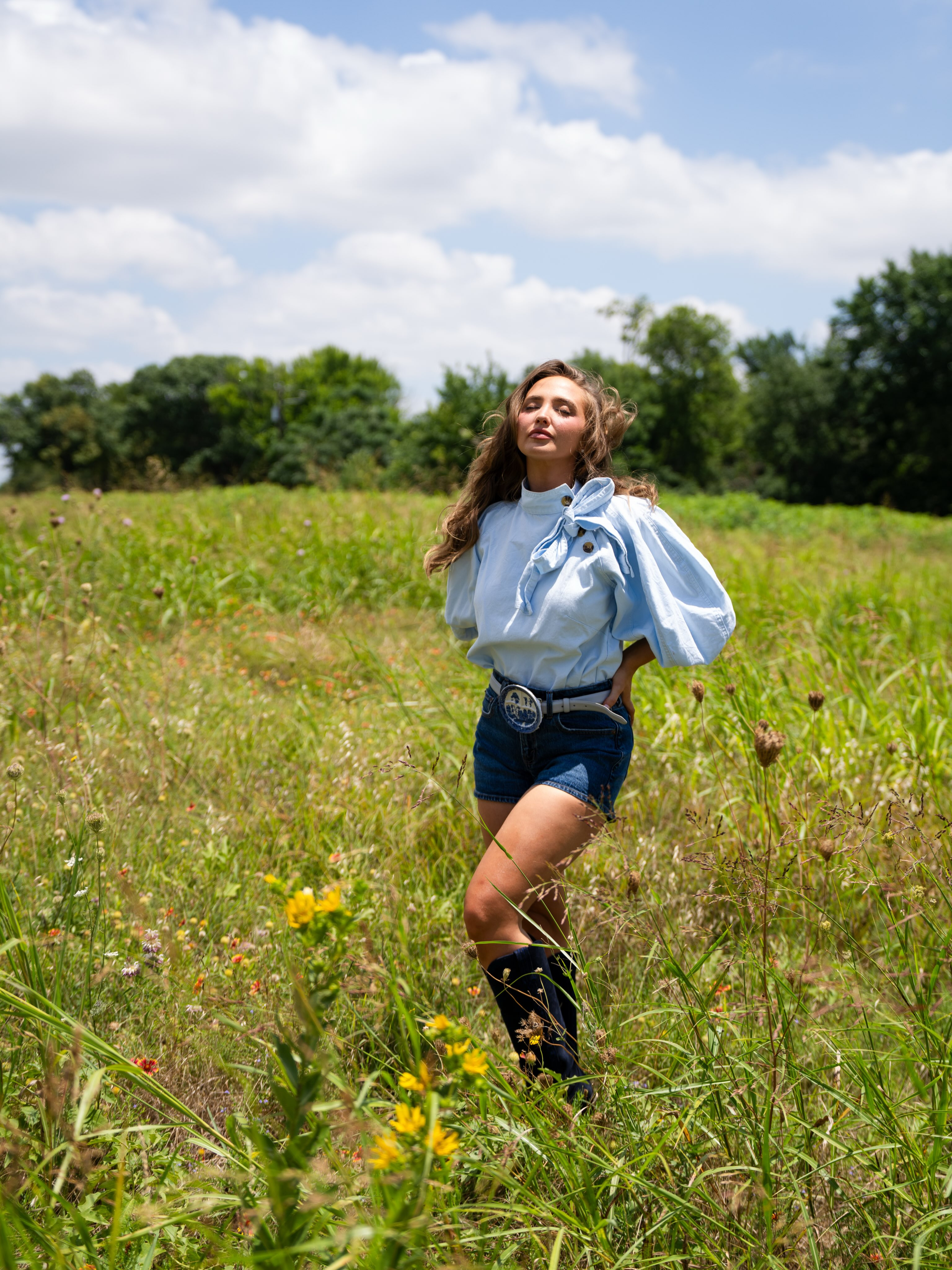 Obsessed with this top from A Loves A! No longer available in this color, but linking the exact one in denim. 🤍

country concert outfit
sumer outfit
abercrombie denim
tecovas 

 #LTKgrwm #LTKootd #LTKSeasonal